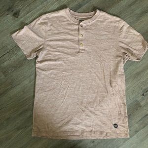 Levi’s Henley
